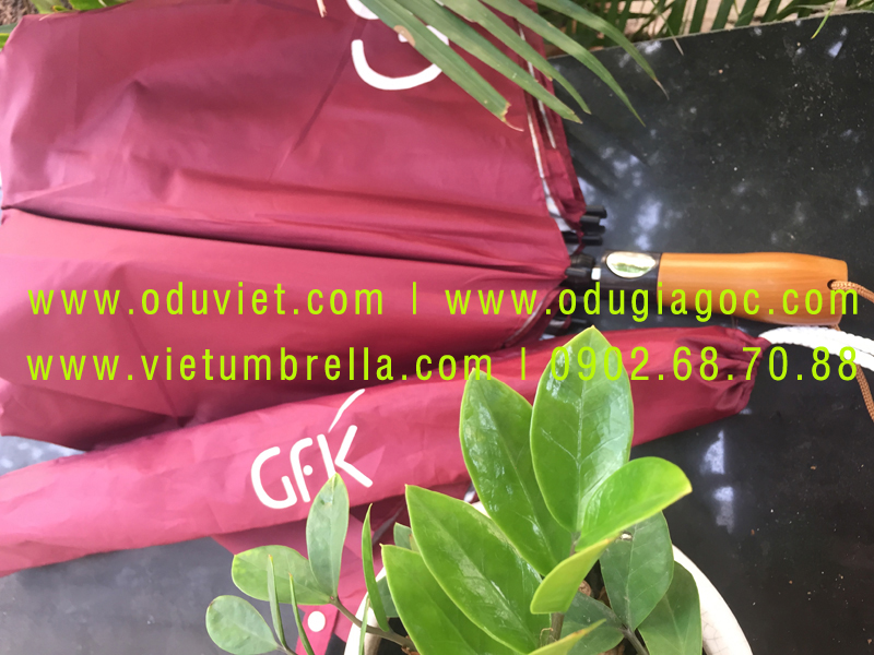 xưởng sản xuất ô dù cầm tay in logo quảng cáo